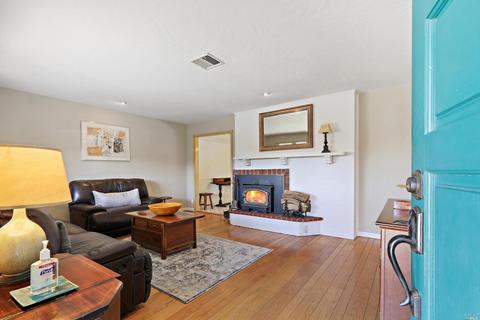 166 Maywood Dr, Vallejo, CA 94591 photo 3