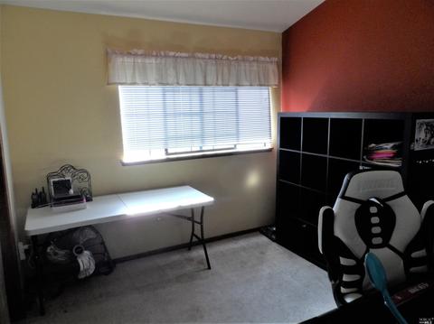 111 Arcadia Dr, Vacaville, CA 95687 photo 23