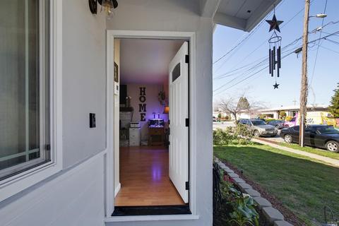 Undisclosed, Hayward, CA 94544 photo 2