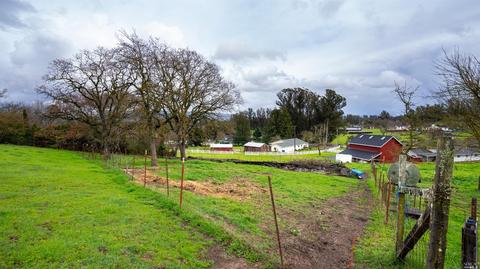 909 W School St, Cotati, CA 94931 photo 17