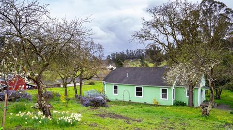 909 W School St, Cotati, CA 94931 photo 4