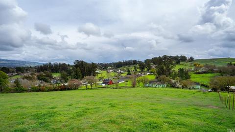 909 W School St, Cotati, CA 94931 photo 7