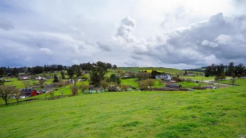 909 W School St, Cotati, CA 94931 photo 15