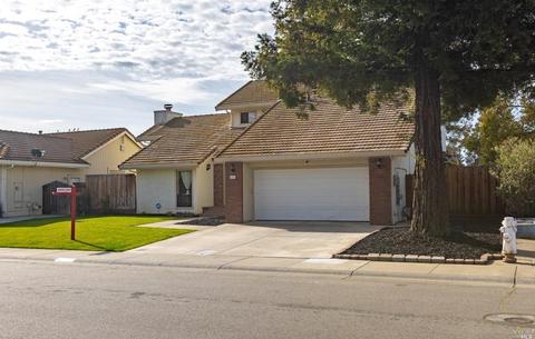 1545 Dunlap Ct, Dixon, CA 95620 photo 3