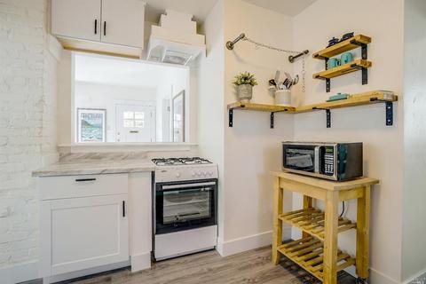 639 N Spring St, Ukiah, CA 95482 photo 8