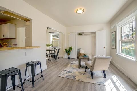 639 N Spring St, Ukiah, CA 95482 photo 4