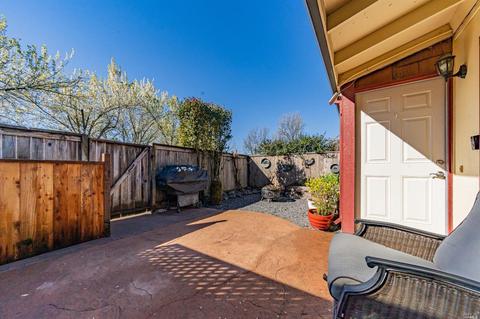 405 Woodbine Way, Windsor, CA 95492 photo 9