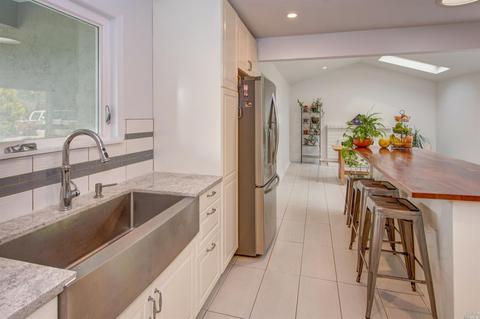 1108 Claeys Ct, Rodeo, CA 94572 photo 8