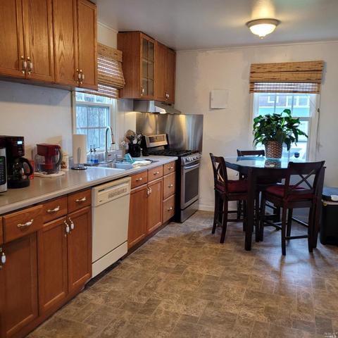 21 Werden St, Vallejo, CA 94590 photo 2