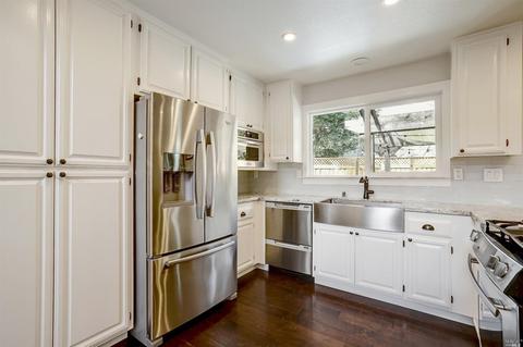 121 Thrushwing Ave, Windsor, CA 95492 photo 4