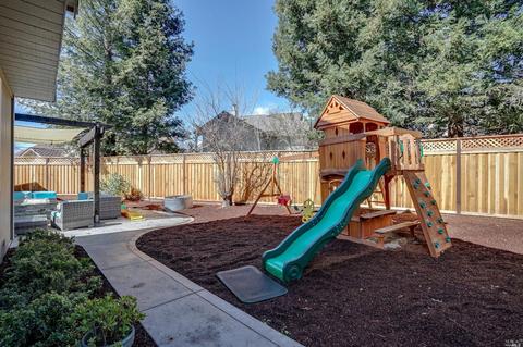 121 Thrushwing Ave, Windsor, CA 95492 photo 27
