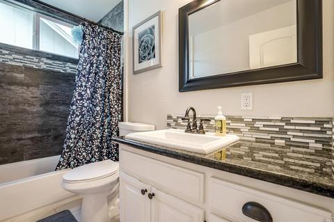 121 Thrushwing Ave, Windsor, CA 95492 photo 19