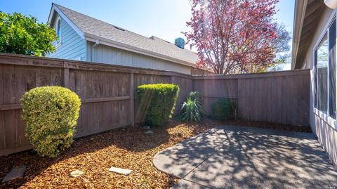 732 Glen Miller Dr, Windsor, CA 95492 photo 16