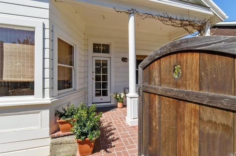 416-418 Johnson St, Sausalito, CA 94965 photo 2