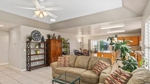712 Hackberry Ct, Windsor, CA 95492 photo 5
