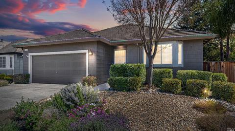 712 Hackberry Ct, Windsor, CA 95492 photo 2
