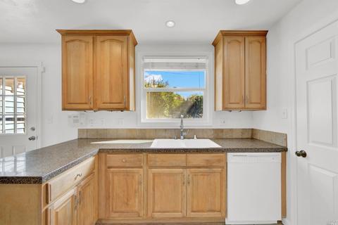 217 Del Mar Ave, Vallejo, CA 94589 photo 11