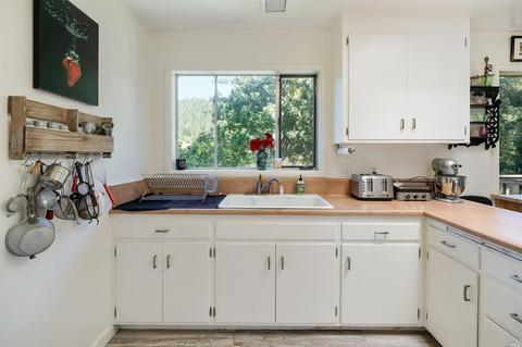 84-86 Sanchez Rd, Forest Knolls, CA 94933 photo 21