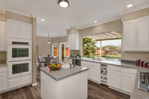 1014 Elsbree Ln, Windsor, CA 95492 photo 17