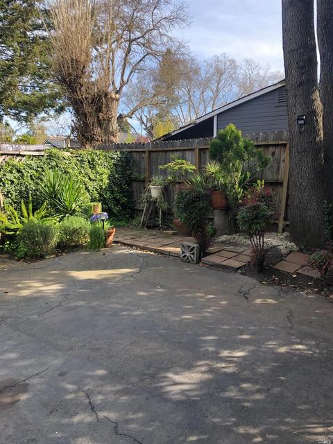 668 Dutton Ave, Santa Rosa, CA 95407 photo 15