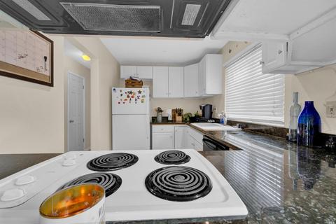 1033 Vine Ave, Martinez, CA 94553 photo 17