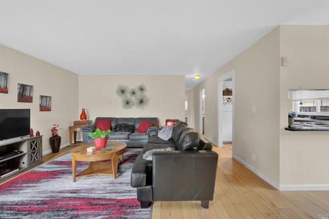1033 Vine Ave, Martinez, CA 94553 photo 10