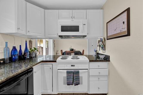 1033 Vine Ave, Martinez, CA 94553 photo 20
