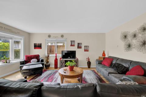 1033 Vine Ave, Martinez, CA 94553 photo 12