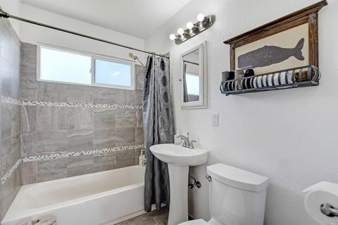 121 Las Palmas Ave, Vallejo, CA 94589 photo 13