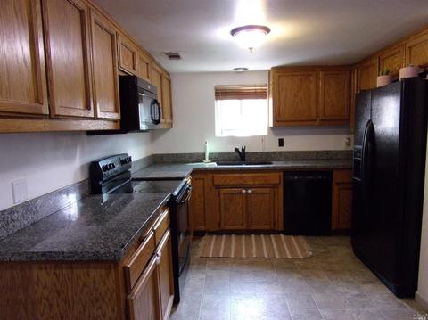 387 Weldon St, Redding, CA 96001 photo 3