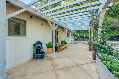 1784 Riverview Dr, Healdsburg, CA 95448 photo 4