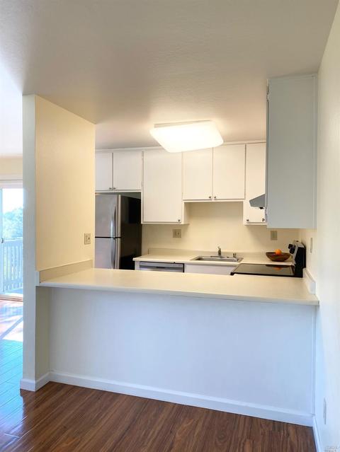 157 Whale Bone Ct, Vallejo, CA 94591 photo 9