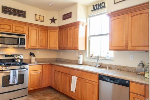 165 Stonegate Cir #B, Cloverdale, CA 95425 photo 6