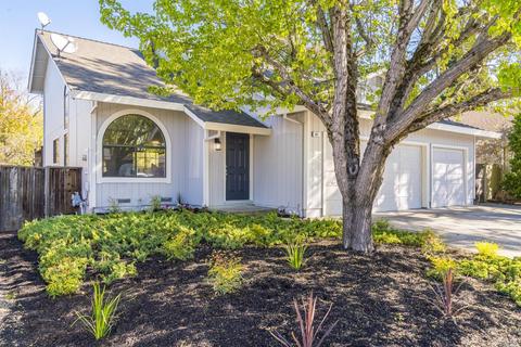 841 Natalie Dr, Windsor, CA 95492 photo 3