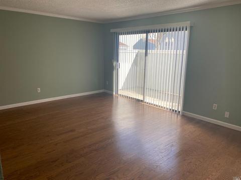165 Oddstad Dr #90, Vallejo, CA 94589 photo 8