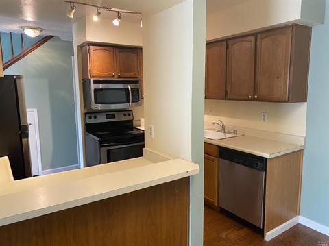 165 Oddstad Dr #90, Vallejo, CA 94589 photo 12