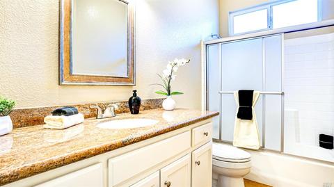 525 Poplar Way, Windsor, CA 95492 photo 16