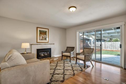 2371 Edgewater Dr, Napa, CA 94558 photo 15