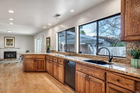 2371 Edgewater Dr, Napa, CA 94558 photo 10