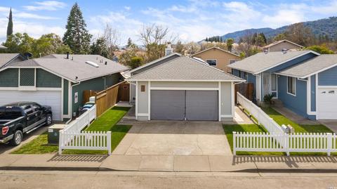 517 Empire Dr, Ukiah, CA 95482 photo 3