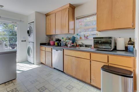1707 Alabama St, Vallejo, CA 94590 photo 10