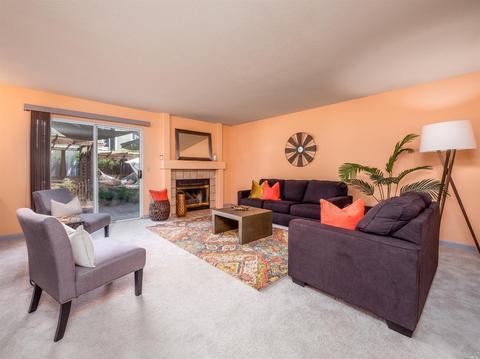 491 Mallory Ave, Windsor, CA 95492 photo 2