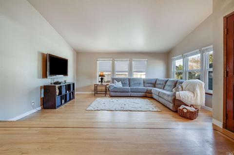 8577 Cypress Ave, Cotati, CA 94931 photo 7