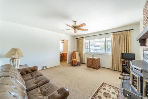 518 Elder St, Vacaville, CA 95688 photo 4