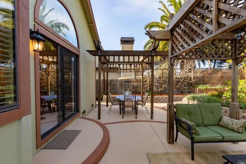 112 Los Robles Ave, Windsor, CA 95492 photo 40