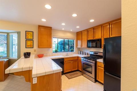 112 Los Robles Ave, Windsor, CA 95492 photo 20