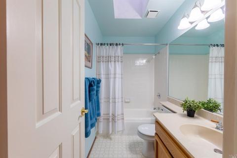 112 Los Robles Ave, Windsor, CA 95492 photo 30