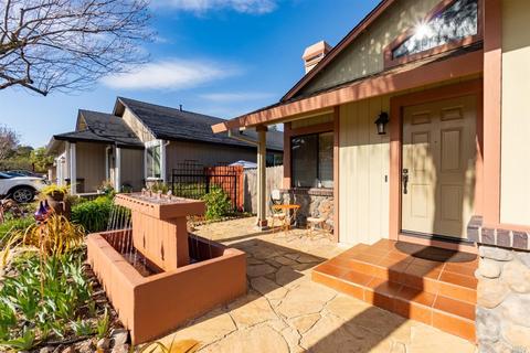 112 Los Robles Ave, Windsor, CA 95492 photo 7