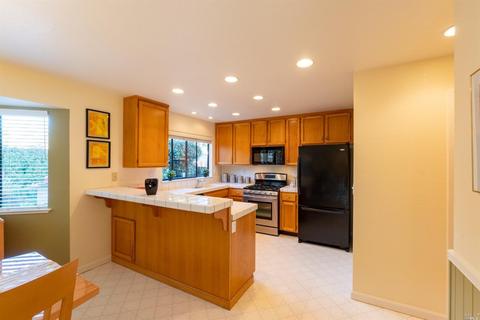 112 Los Robles Ave, Windsor, CA 95492 photo 21