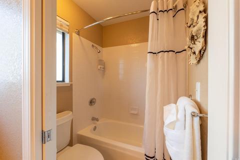 112 Los Robles Ave, Windsor, CA 95492 photo 28